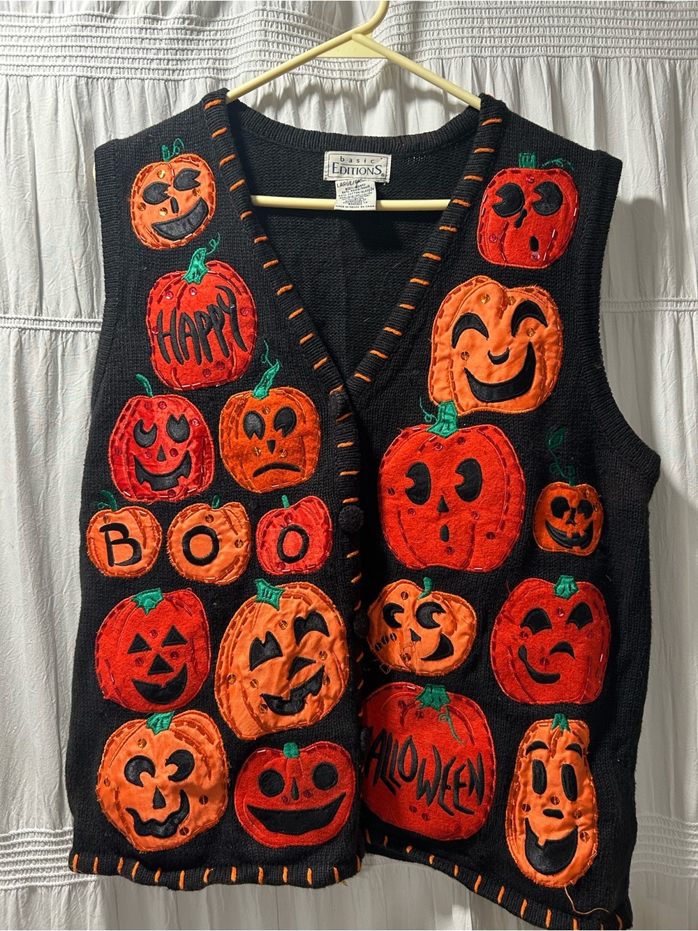 Basic Editions Black Vest with Orange Pumpkin Appliqués vintage 1990’s